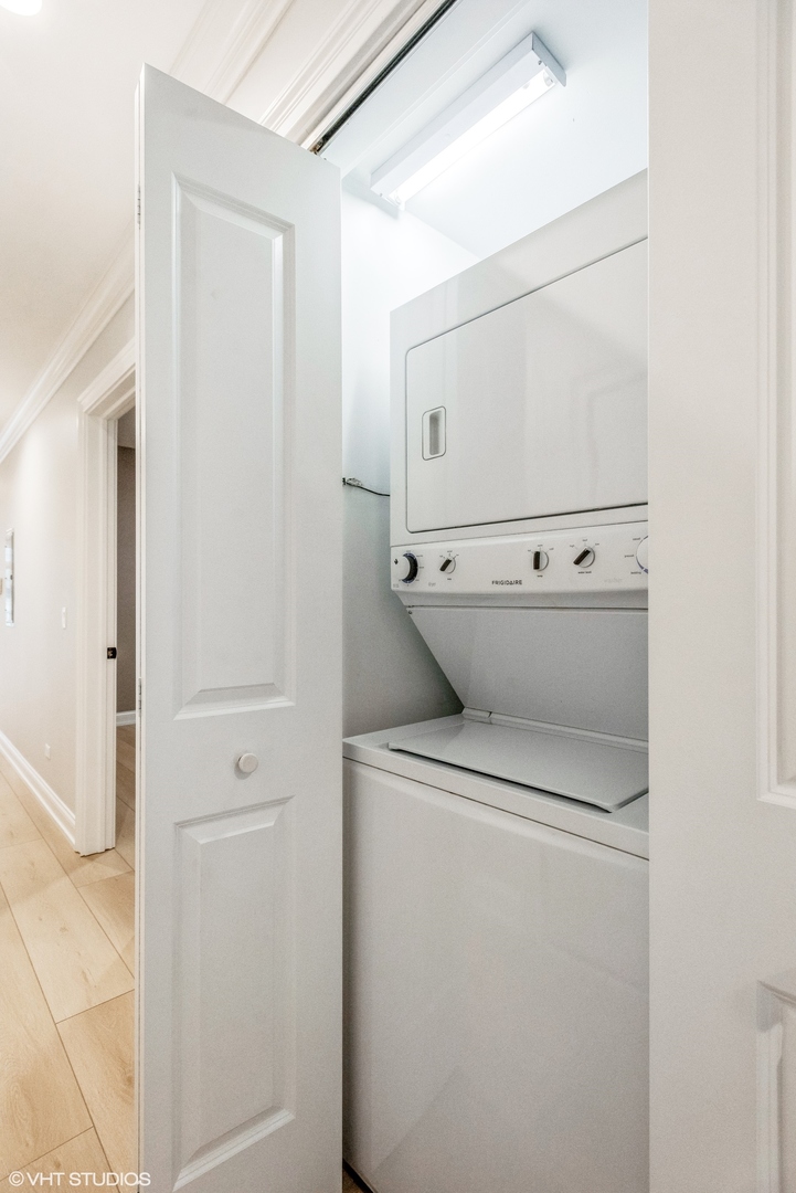 1041 West Madison Street, Unit 3 Chicago, IL 60607 - Photo 15 of 15 a view of washer and dryer