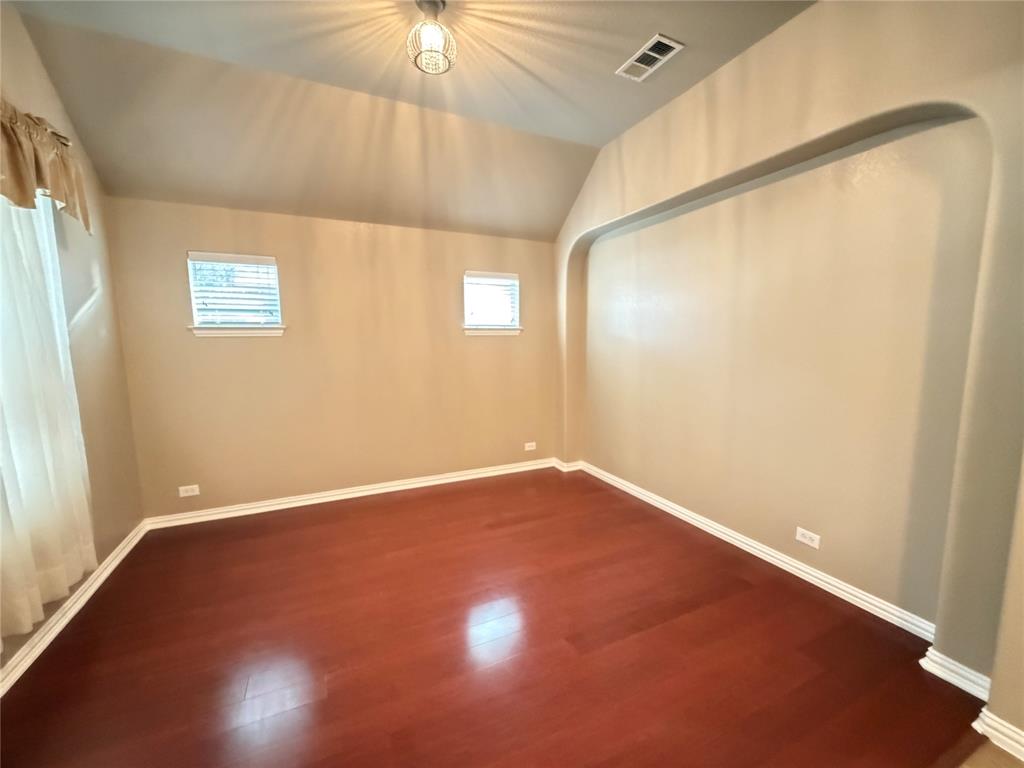 10329 StonesideTrail Fort Worth, TX 76244 - Photo 3 of 24