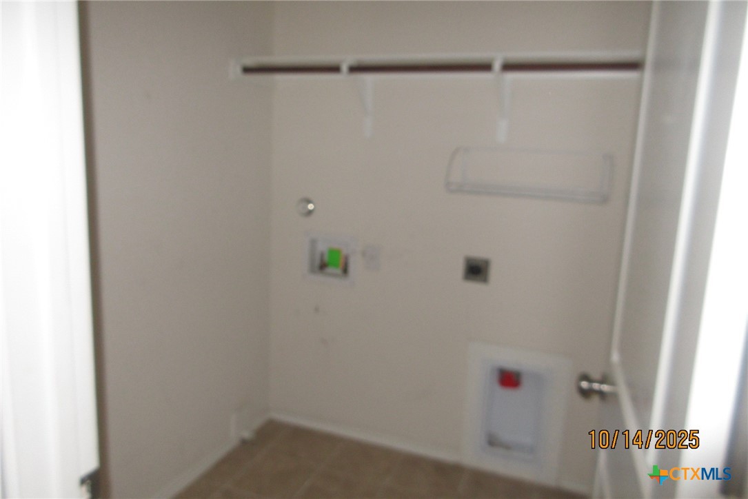 117 Open Sky Way, Unit 4D Jarrell, TX 76537 - Photo 28 of 36 a bathroom with a shower