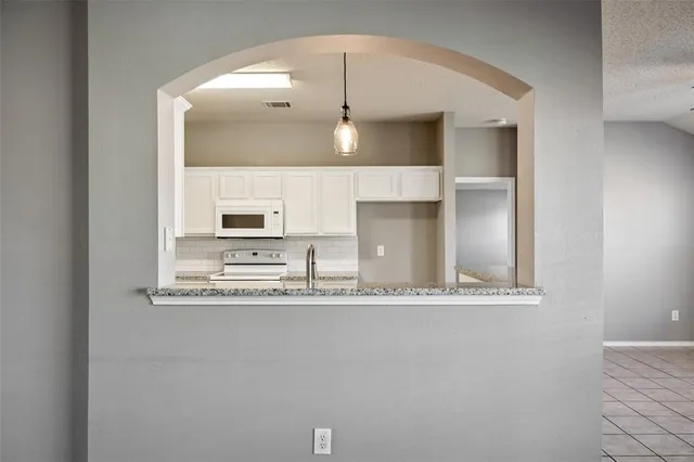 $420,000 | 1013 Chesterfield Drive, Murphy, TX 75094