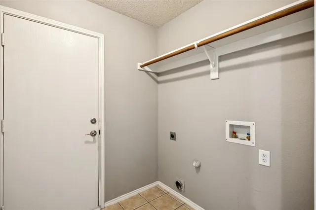 $420,000 | 1013 Chesterfield Drive, Murphy, TX 75094