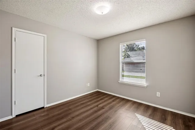 $420,000 | 1013 Chesterfield Drive, Murphy, TX 75094