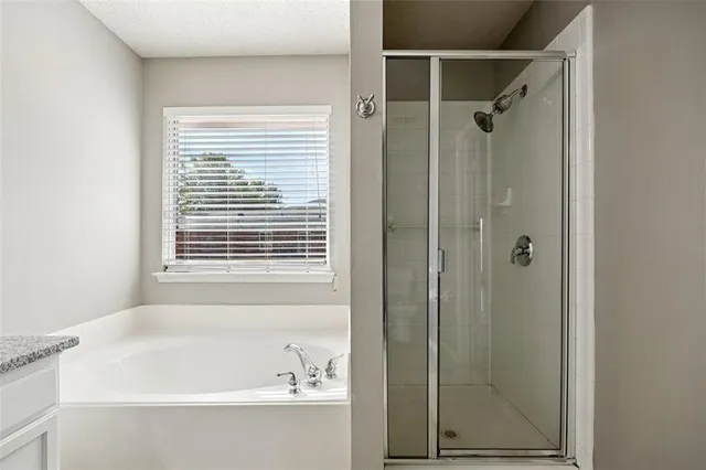 $420,000 | 1013 Chesterfield Drive, Murphy, TX 75094