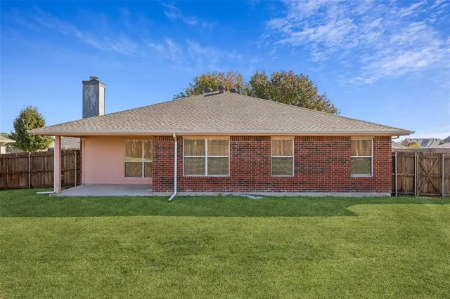 $420,000 | 1013 Chesterfield Drive, Murphy, TX 75094