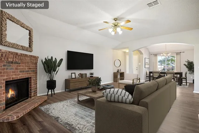 $420,000 | 1013 Chesterfield Drive, Murphy, TX 75094