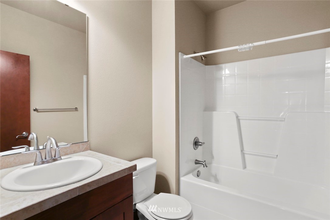 4012 Northeast 3rd Place Renton, WA 98056 - Photo 11 of 17