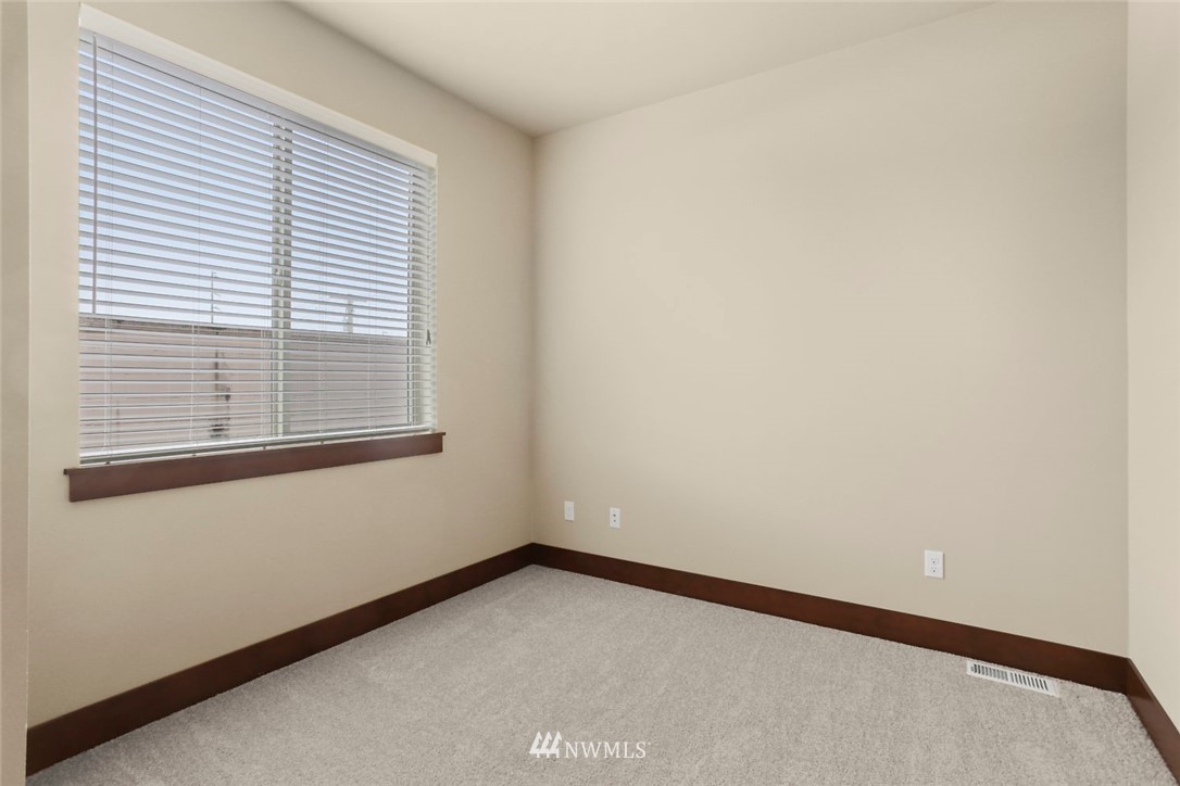 4012 Northeast 3rd Place Renton, WA 98056 - Photo 9 of 17