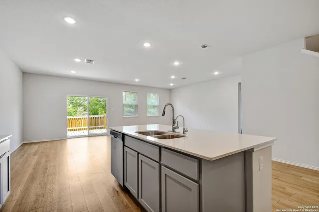 $2,375 | 113 Bella Rosa Trail, Cibolo, TX 78108