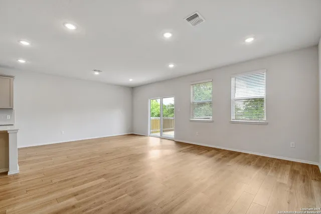 $2,375 | 113 Bella Rosa Trail, Cibolo, TX 78108