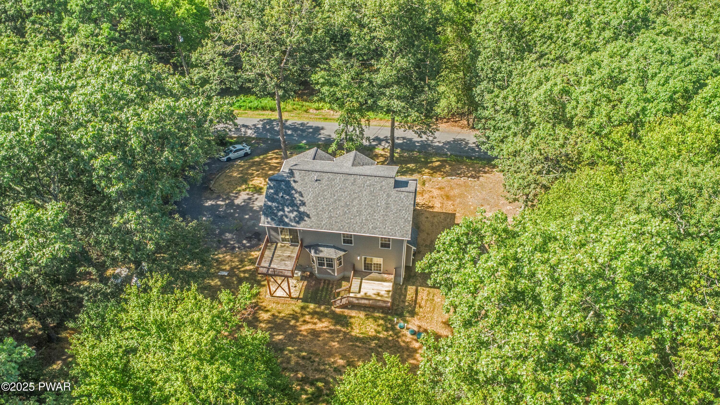 2117 Owl Pass Road Bushkill, PA 18324 - Photo 2 of 43