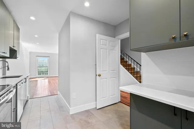 $4,595 | 1616 Belmont Street Northwest, Unit A, Washington, DC 20009