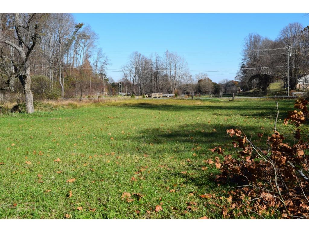 104 Springbrook Road Unicoi, TN 37692 - Photo 4 of 25 Photo 4