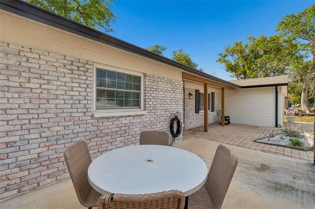 118 Horst Road Brandon, FL 33510 - Photo 6 of 68