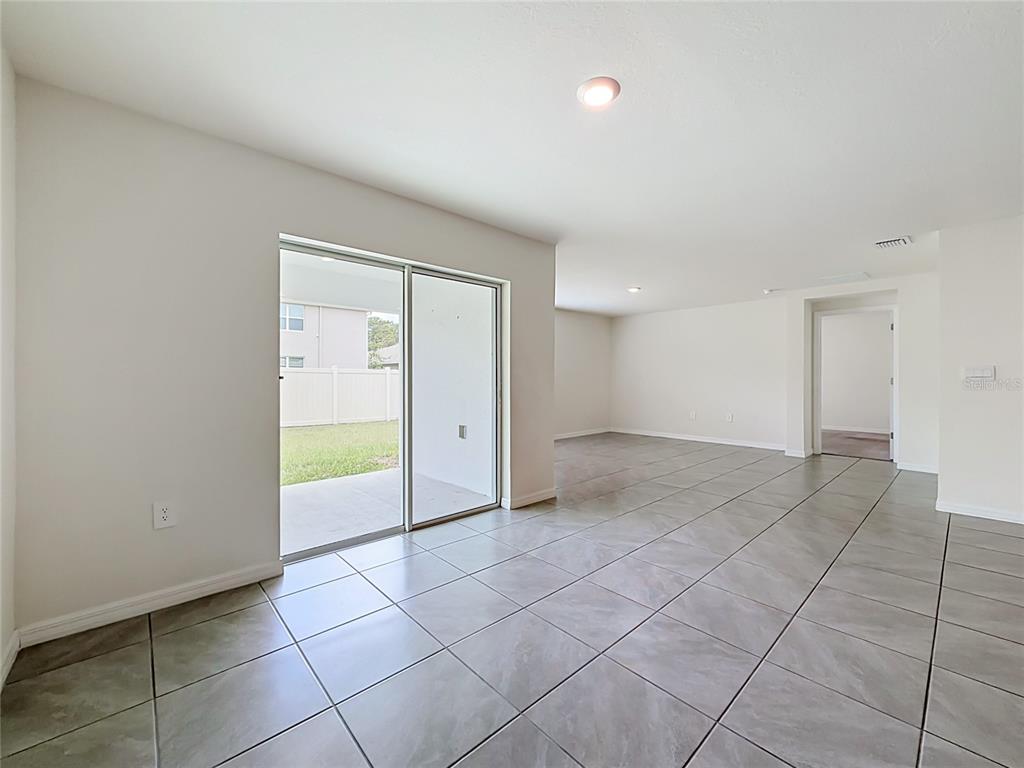 6698 Southeast 3rd Loop Ocala, FL 34472 - Photo 34 of 43