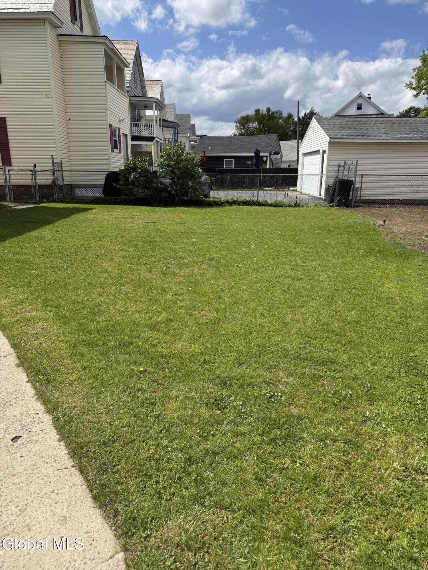 1643 Rugby Road Schenectady, NY 12309 - Photo 41 of 52 IMG_2342