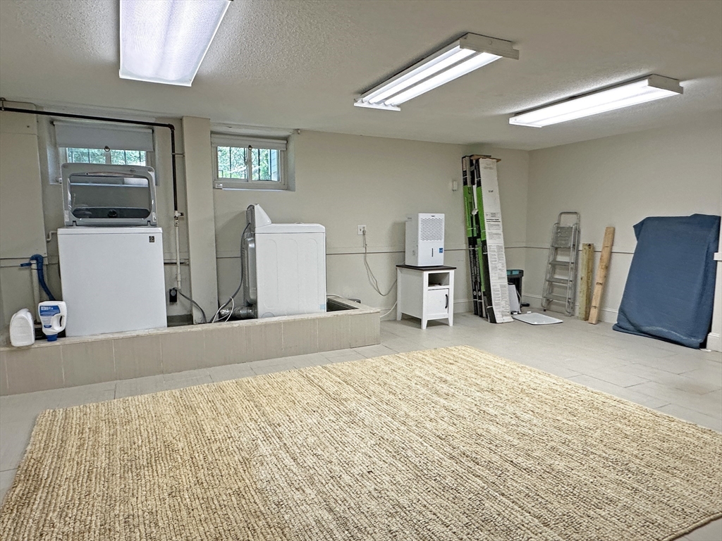 6 Brownson Terrace Boston, MA 02130 - Photo 31 of 38