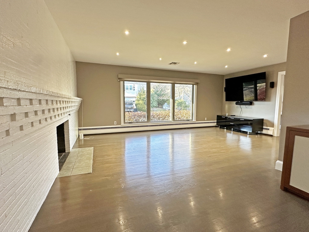 6 Brownson Terrace Boston, MA 02130 - Photo 6 of 38