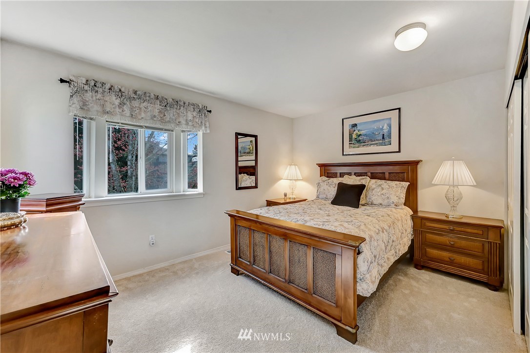 451 Queen Avenue Northeast, Unit 201 Renton, WA 98056 - Photo 18 of 25 Gallery Image 18