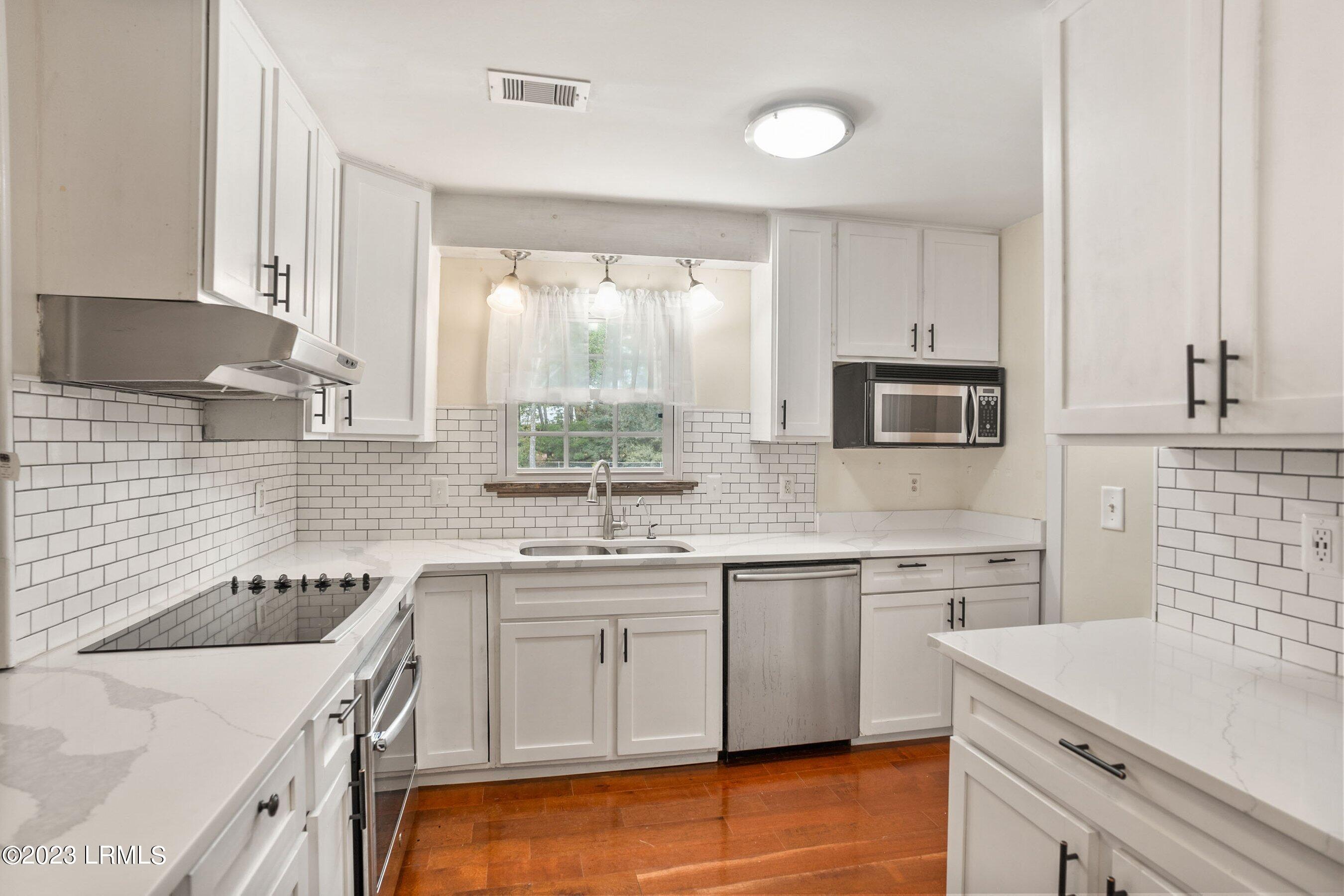1406 Battery Creek Road Beaufort, SC 29902 - Photo 14 of 50 DSC08099-40.jpg-SMALL