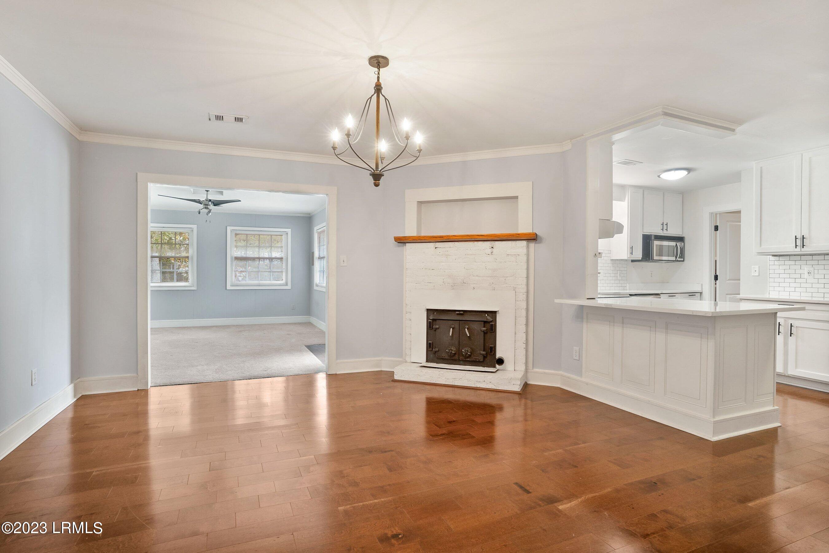 1406 Battery Creek Road Beaufort, SC 29902 - Photo 4 of 50 DSC08089-30.jpg-SMALL