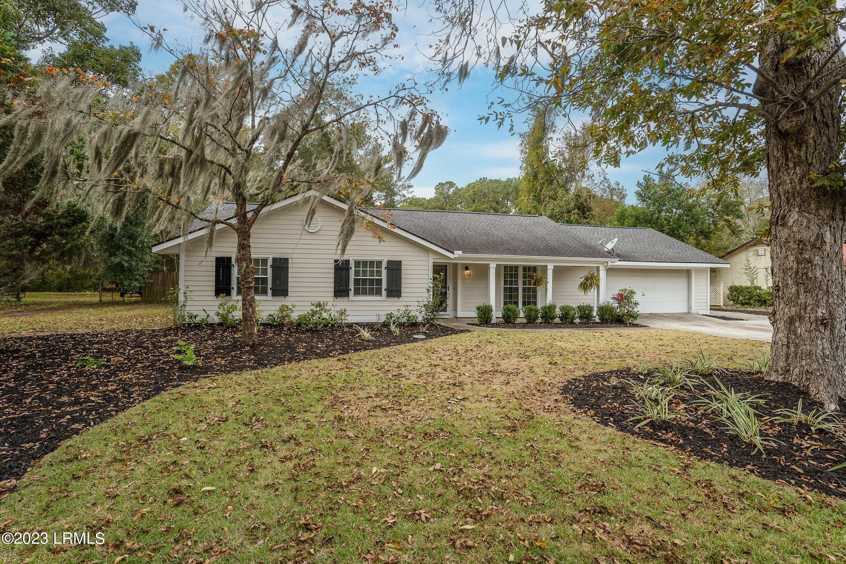 1406 Battery Creek Road Beaufort, SC 29902 - Photo 49 of 50 DSC08045-17-1.jpg-SMALL