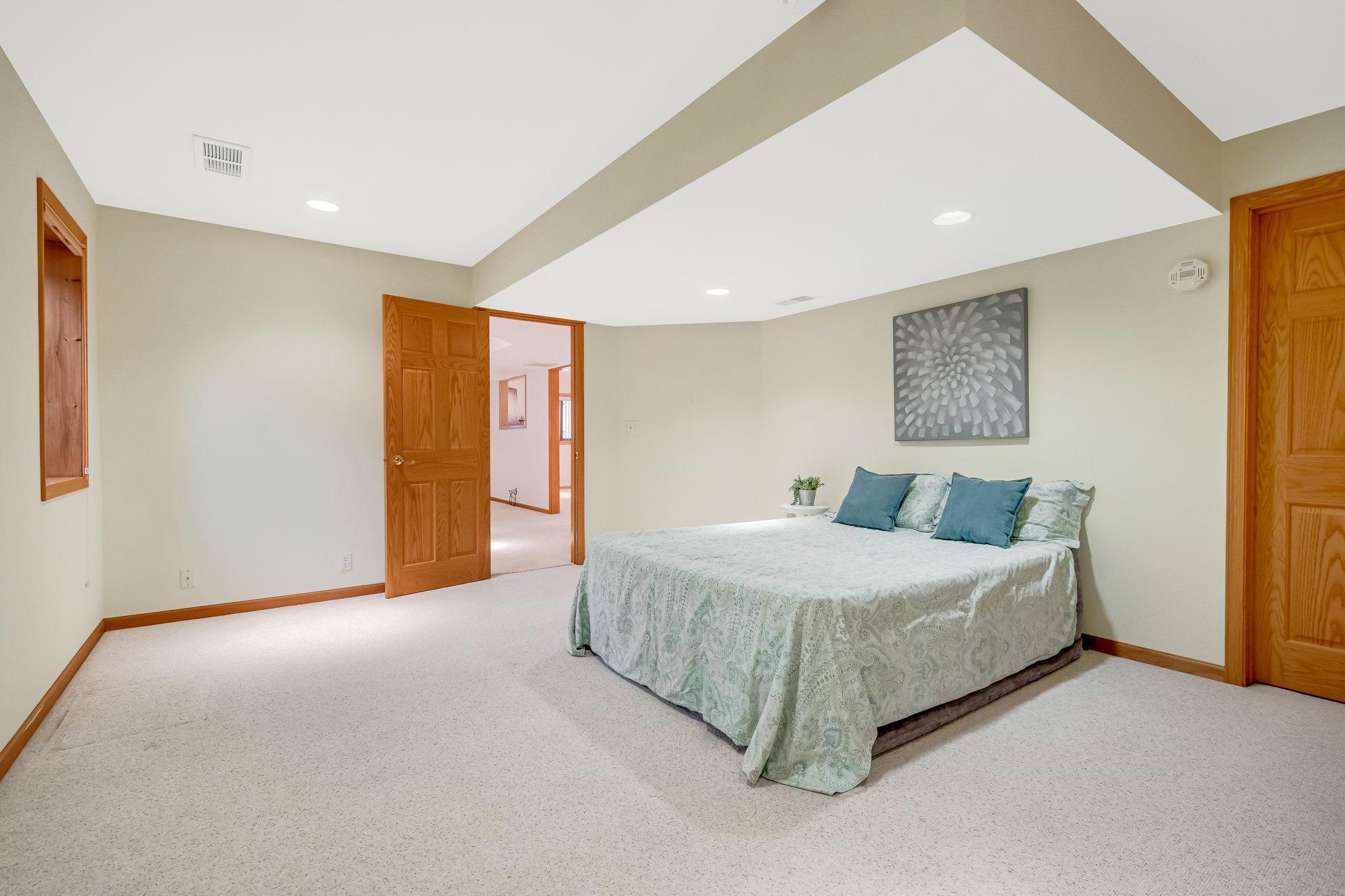 5625 Heather Ridge Court Shoreview, MN 55126 - Photo 36 of 42