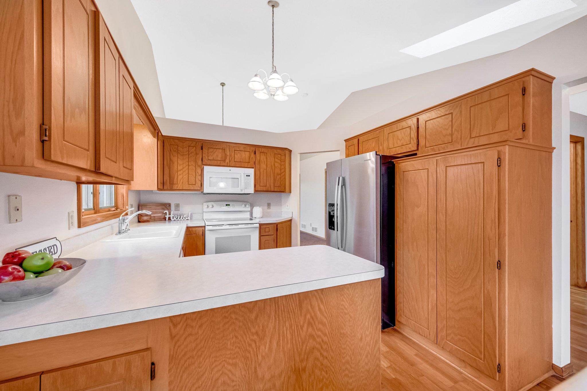5625 Heather Ridge Court Shoreview, MN 55126 - Photo 8 of 42