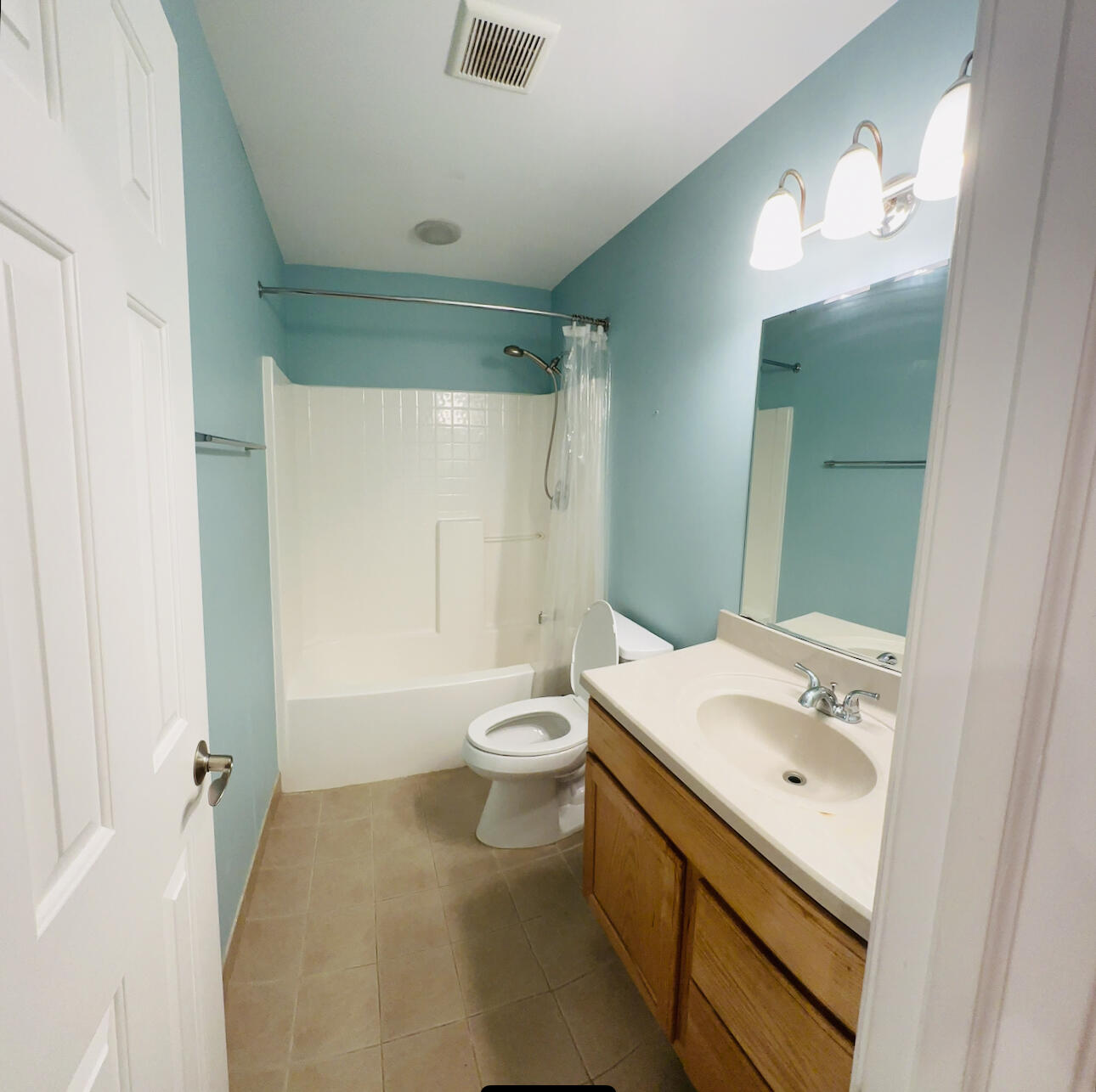 9556 Wayne Road Livonia, MI 48150 - Photo 11 of 19 IMG_7306