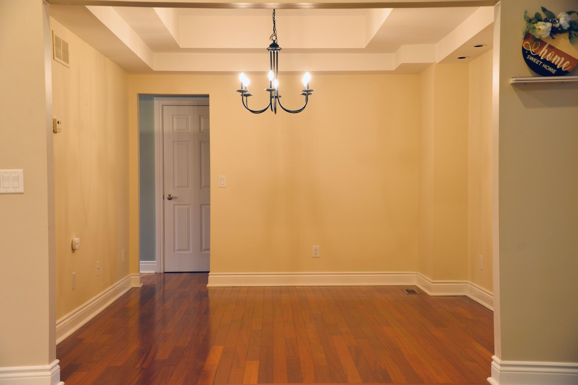 9556 Wayne Road Livonia, MI 48150 - Photo 15 of 19 5MH_8879