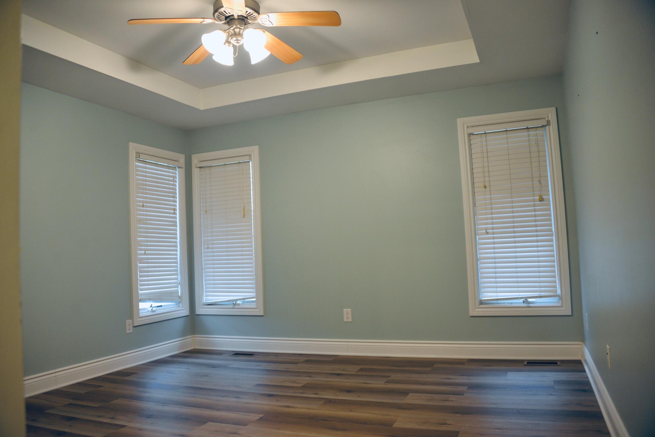 9556 Wayne Road Livonia, MI 48150 - Photo 7 of 19 5MH_8899