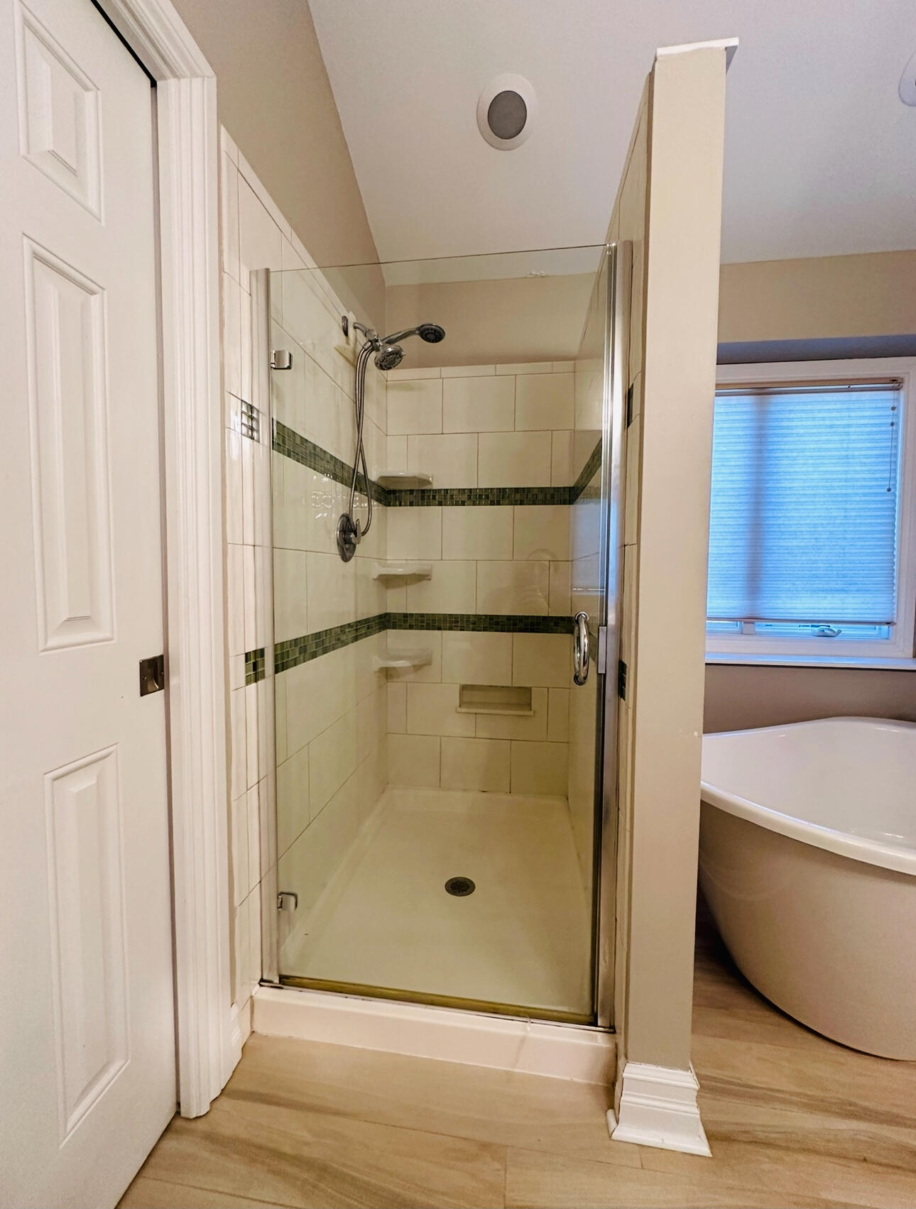 9556 Wayne Road Livonia, MI 48150 - Photo 8 of 19 IMG_7313