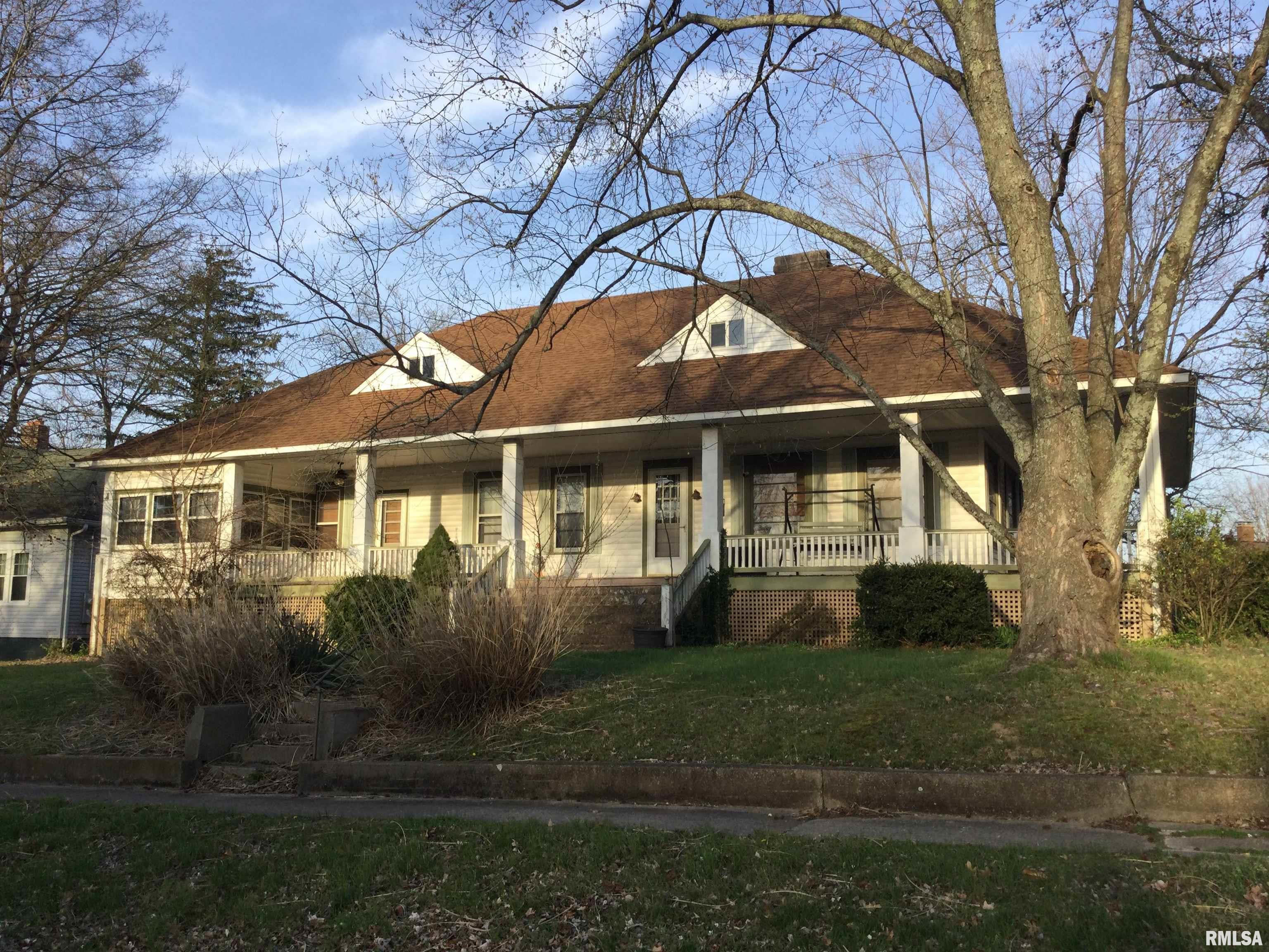 300 West Spring Street Anna, IL 62906 - Photo 1 of 29