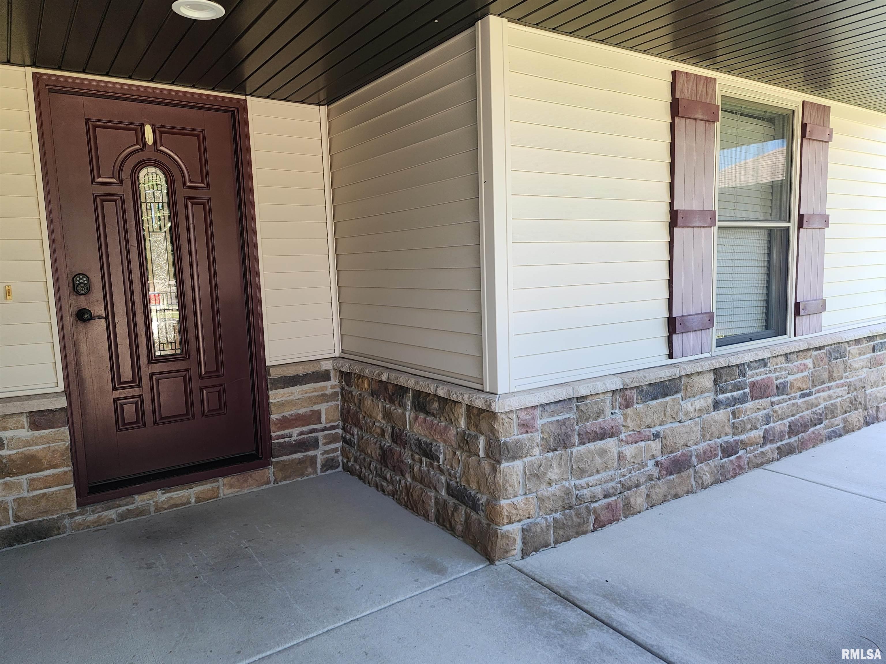 404 Treeline Lane Springfield, IL 62703 - Photo 4 of 58