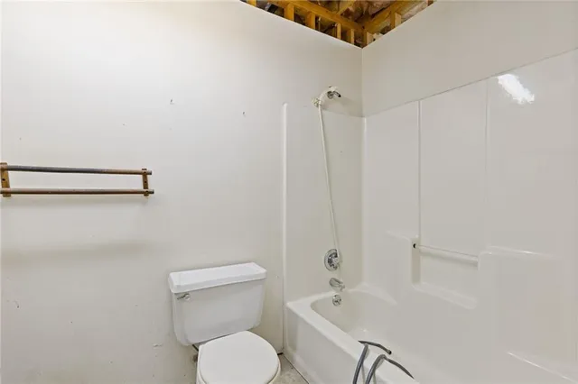 a house view with a outdoor space