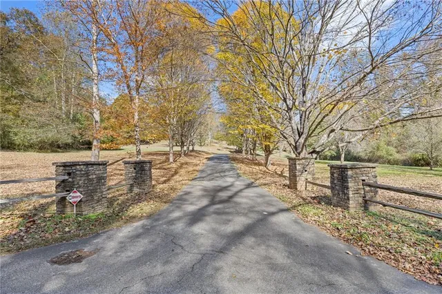 $989,000 | 3740 Woodlane Road, Gainesville, GA 30506