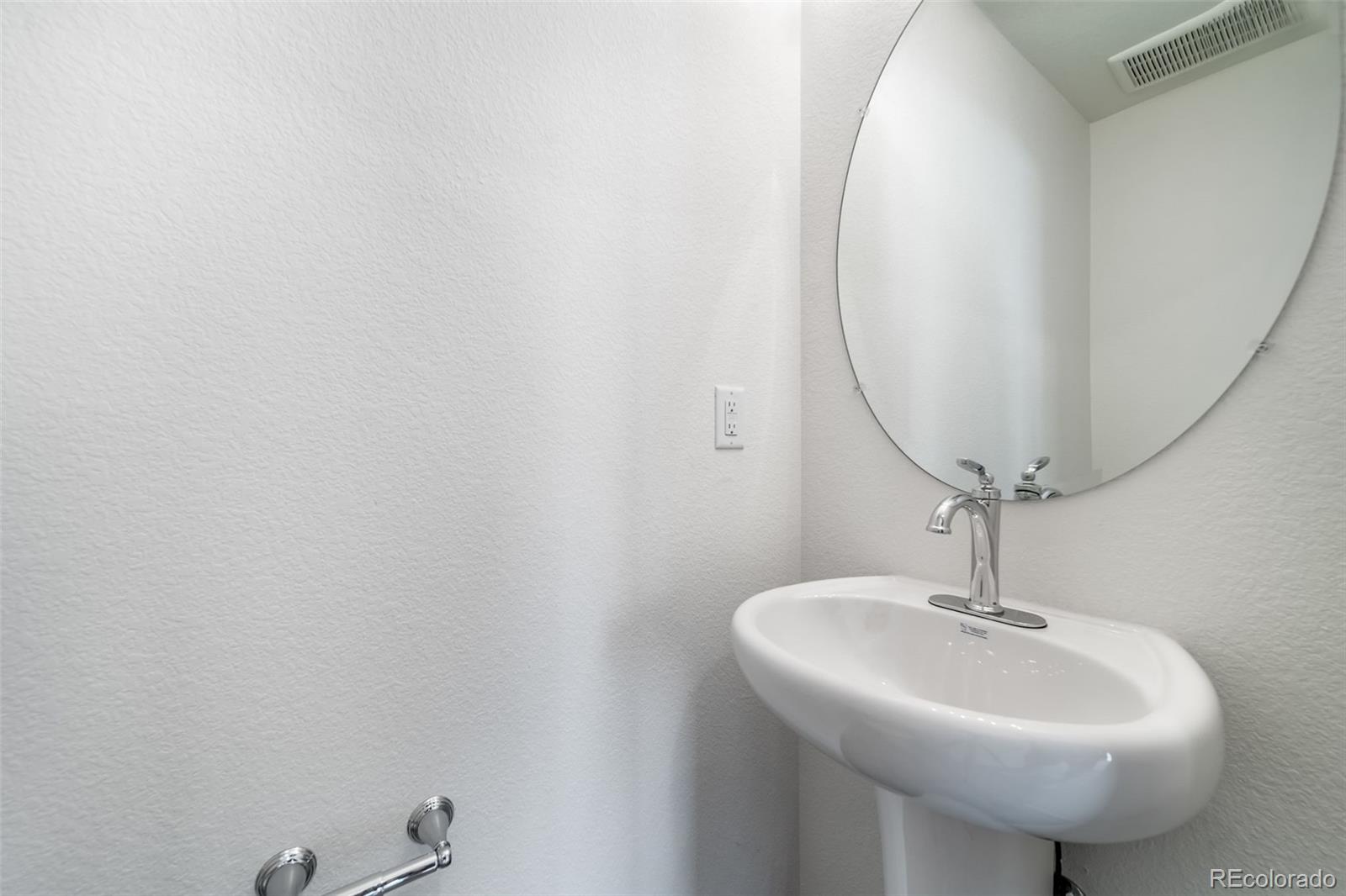 3428 Baltin Road Johnstown, CO 80534 - Photo 11 of 32