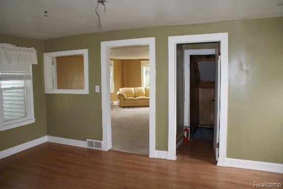 1981 Mack Road Leonard, MI 48367 - Photo 5 of 15 DSC03012-mfsopt