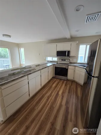 $1,150,000 | 14926 40th Avenue West, Unit 2, Lynnwood, WA 98087