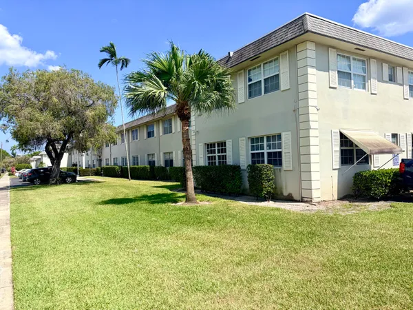 $1,500 | 1560 McKinley Street, Unit 115W, Hollywood, FL 33020