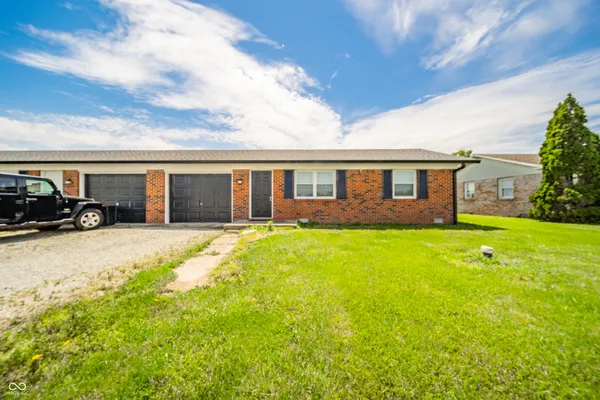 $1,250 | 6461 West 300 South, Anderson, IN 46011