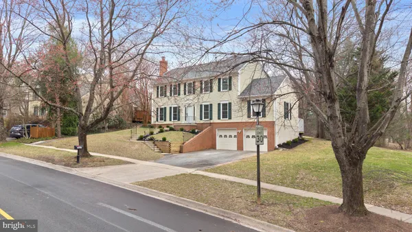 $699,999 | 13214 Serpentine Way, Silver Spring, MD 20904