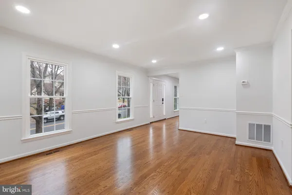 $699,999 | 13214 Serpentine Way, Silver Spring, MD 20904