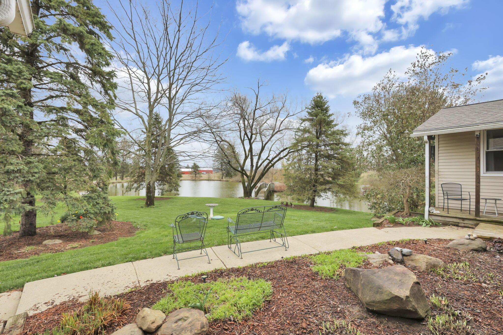 11138 York Road Southwest Baltimore, OH 43105 - Photo 3 of 83 8-web-or-mls-0V3A5097