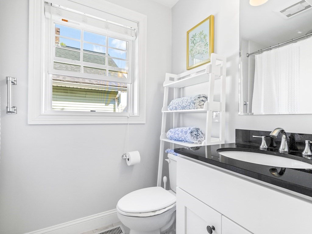 70 Egerton Road, Unit 70 Arlington, MA 02474 - Photo 11 of 26 Gallery Image 11