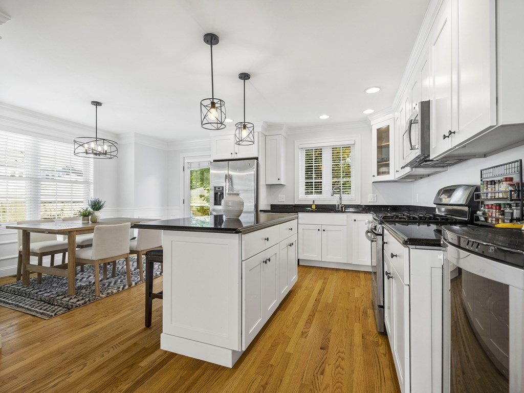70 Egerton Road, Unit 70 Arlington, MA 02474 - Photo 8 of 26 Gallery Image 8