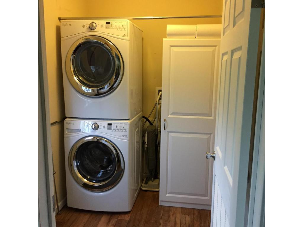 505 Ricker Road Greeneville, TN 37743 - Photo 9 of 20 Laundry room
