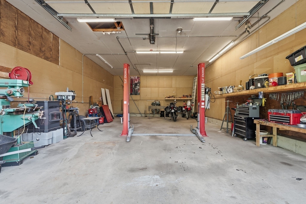 126 Putnam Hill Road Sutton, MA 01590 - Photo 22 of 32