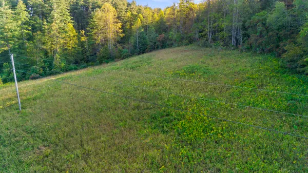 $133,000 | 5531 Ky-746, Campton, KY 41301