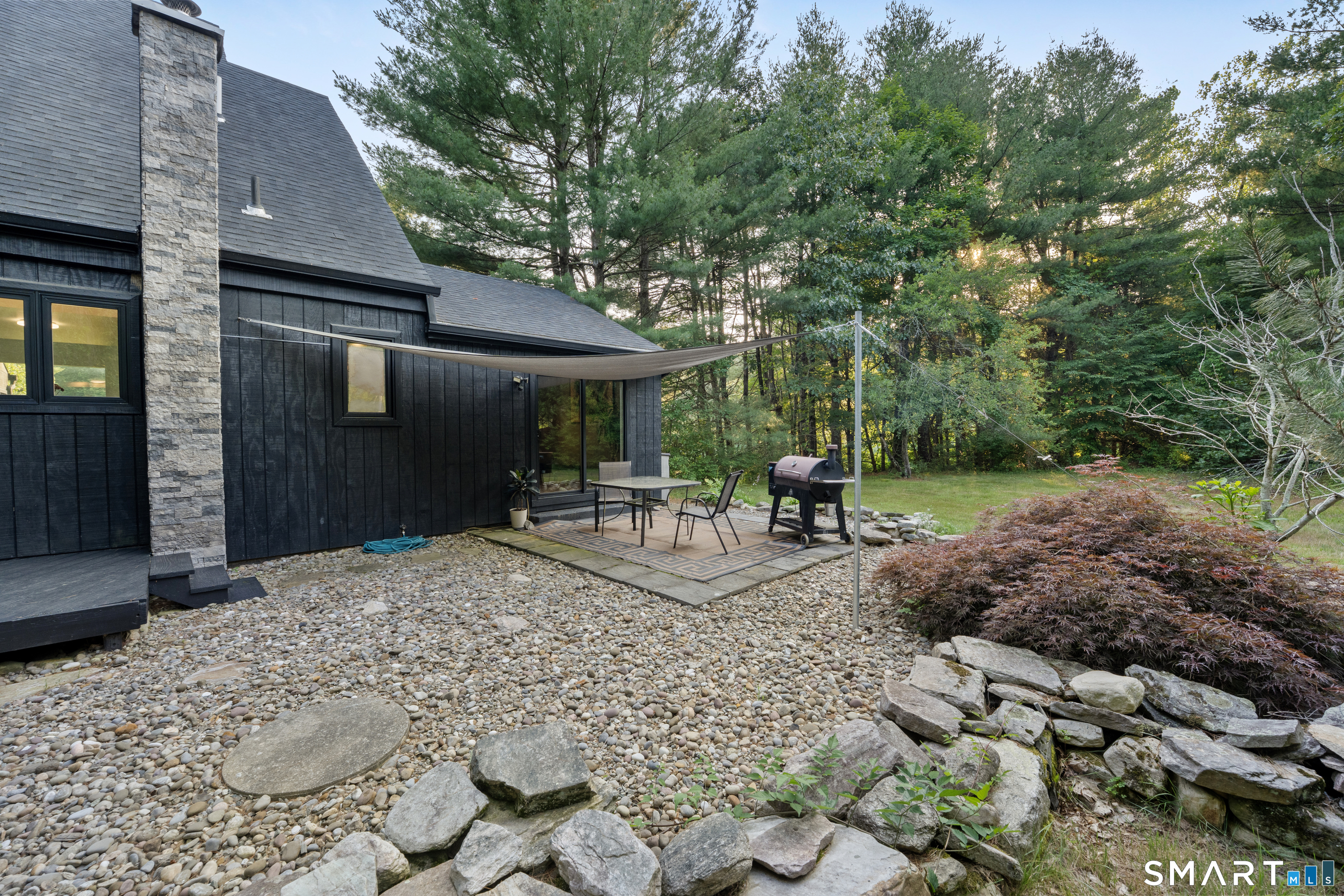564 Hubbard Road Killingly, CT 06239 - Photo 38 of 40