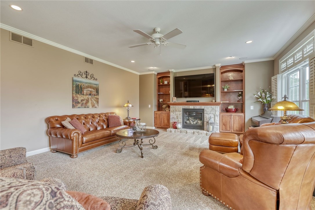 33 Hampstead Drive Webster, NY 14580 - Photo 6 of 35